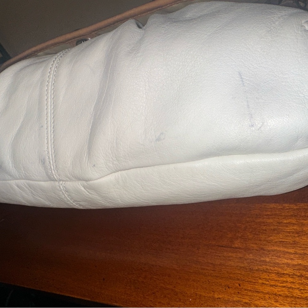 Coach Soho white and light brown ๐ - Picture 12 of 13